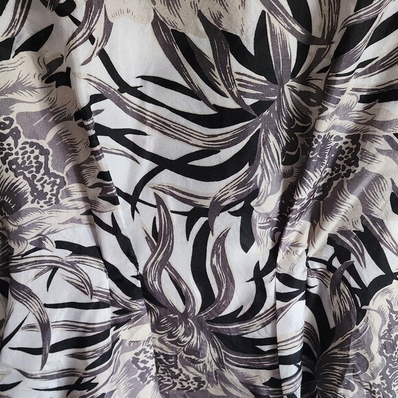 RAQUEL ALLEGRA SILVER FLOWERS CAMP SHIRT  SZ S - Picture 3 of 4